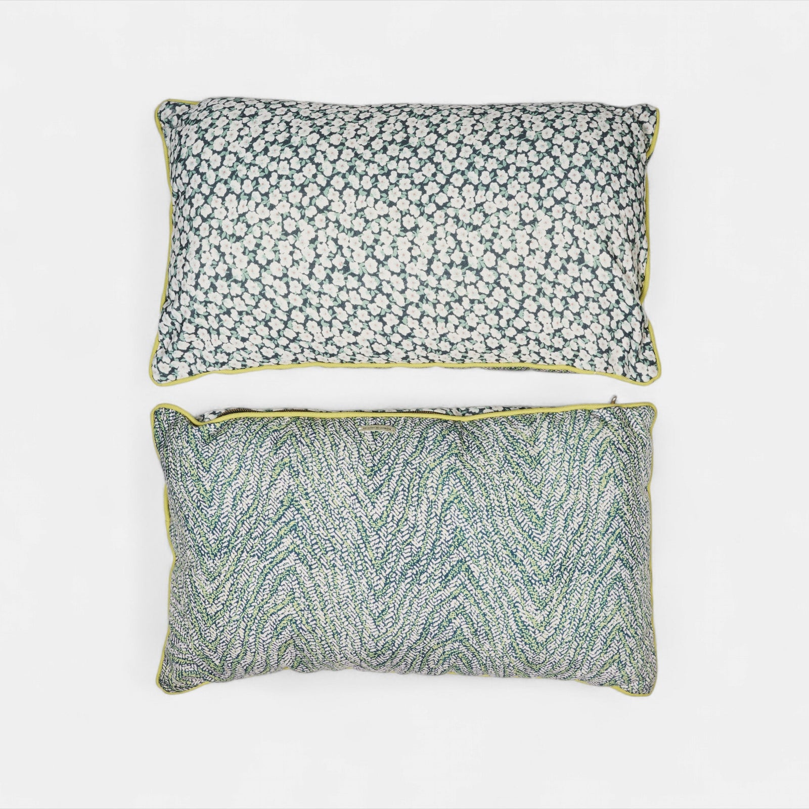 Doris reversible cushion YL/GR