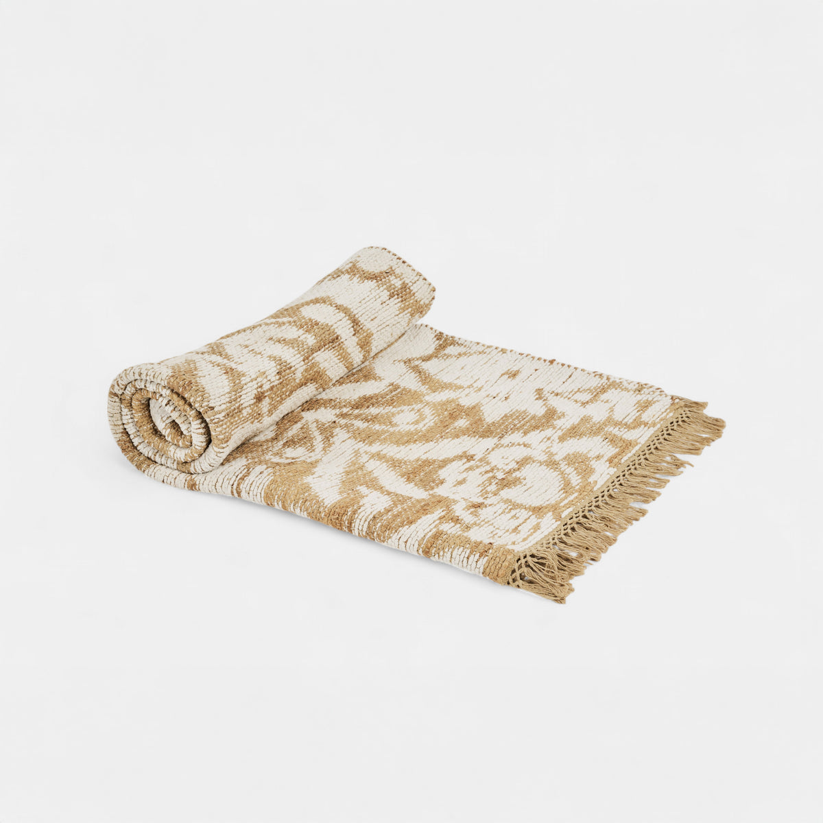 White flower rug
