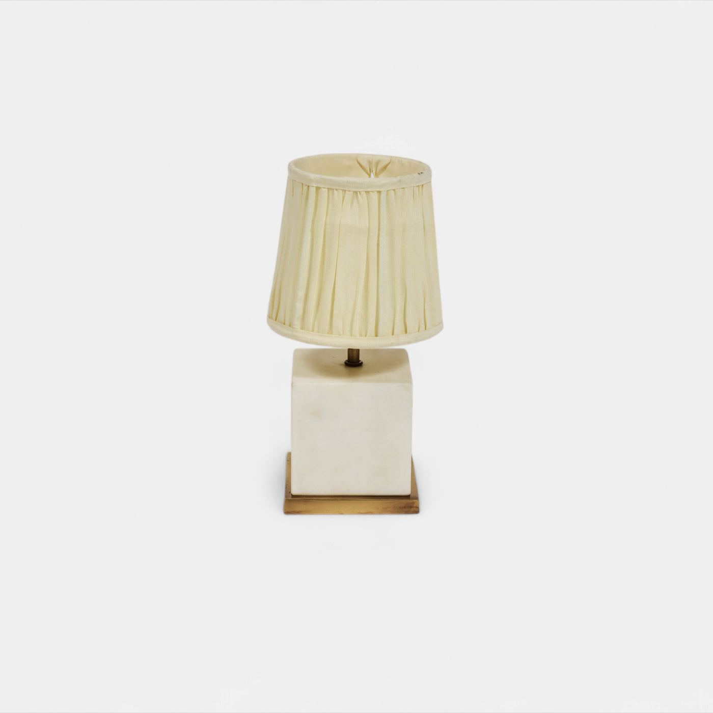 Striped Red/white lamp shade
