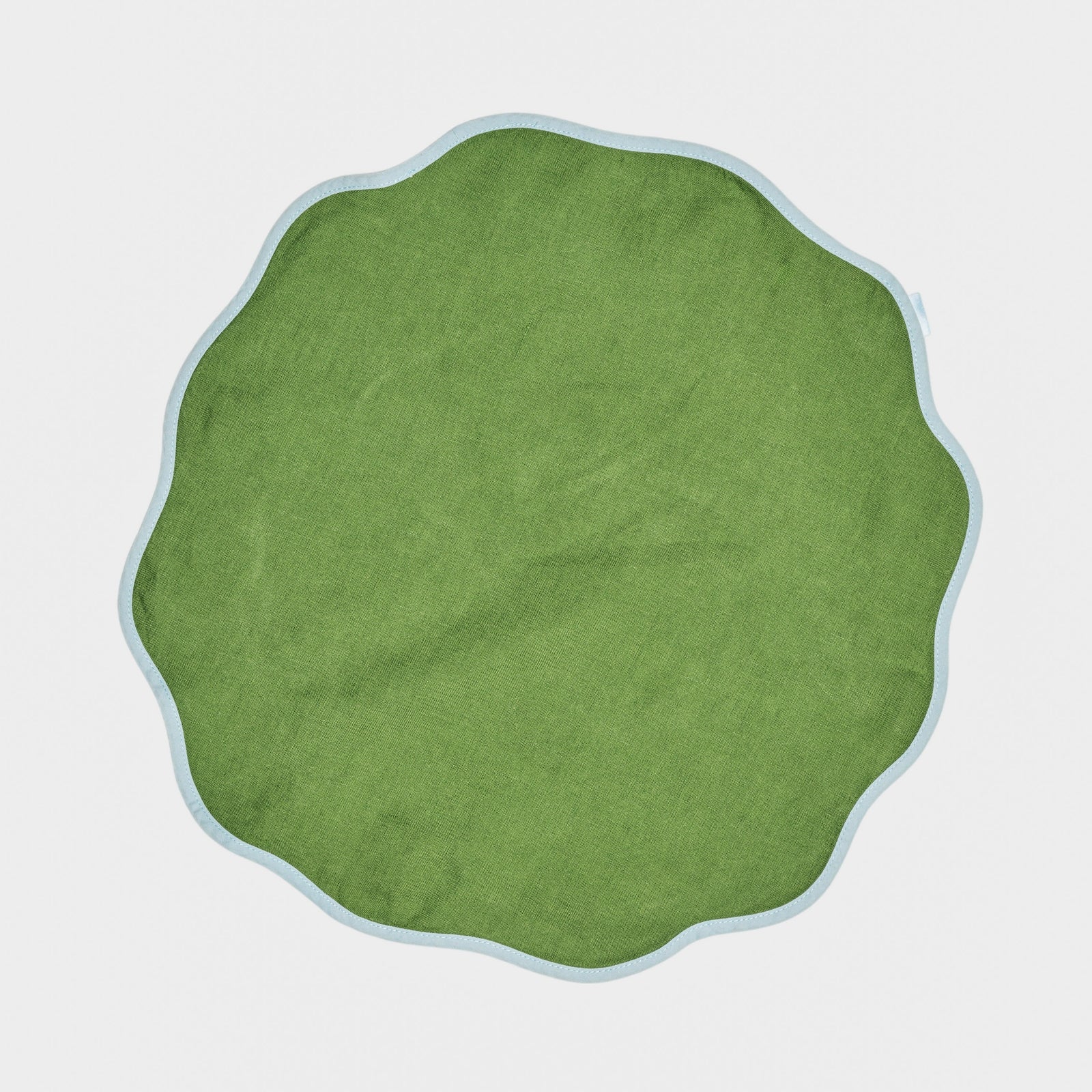 Green /Light Blue Scalloped Placemat - Round